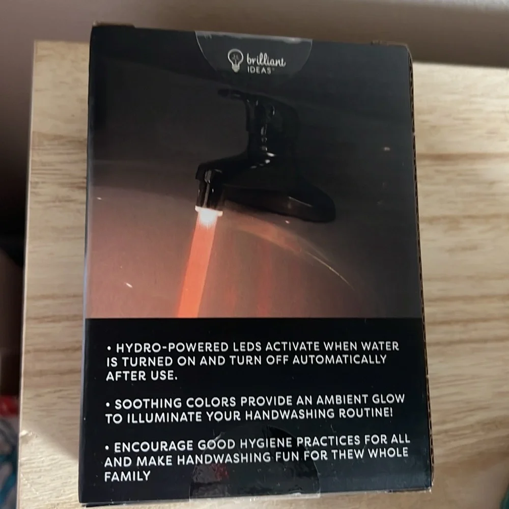 COLOR CHANGING LED FAUCET LIGHT
